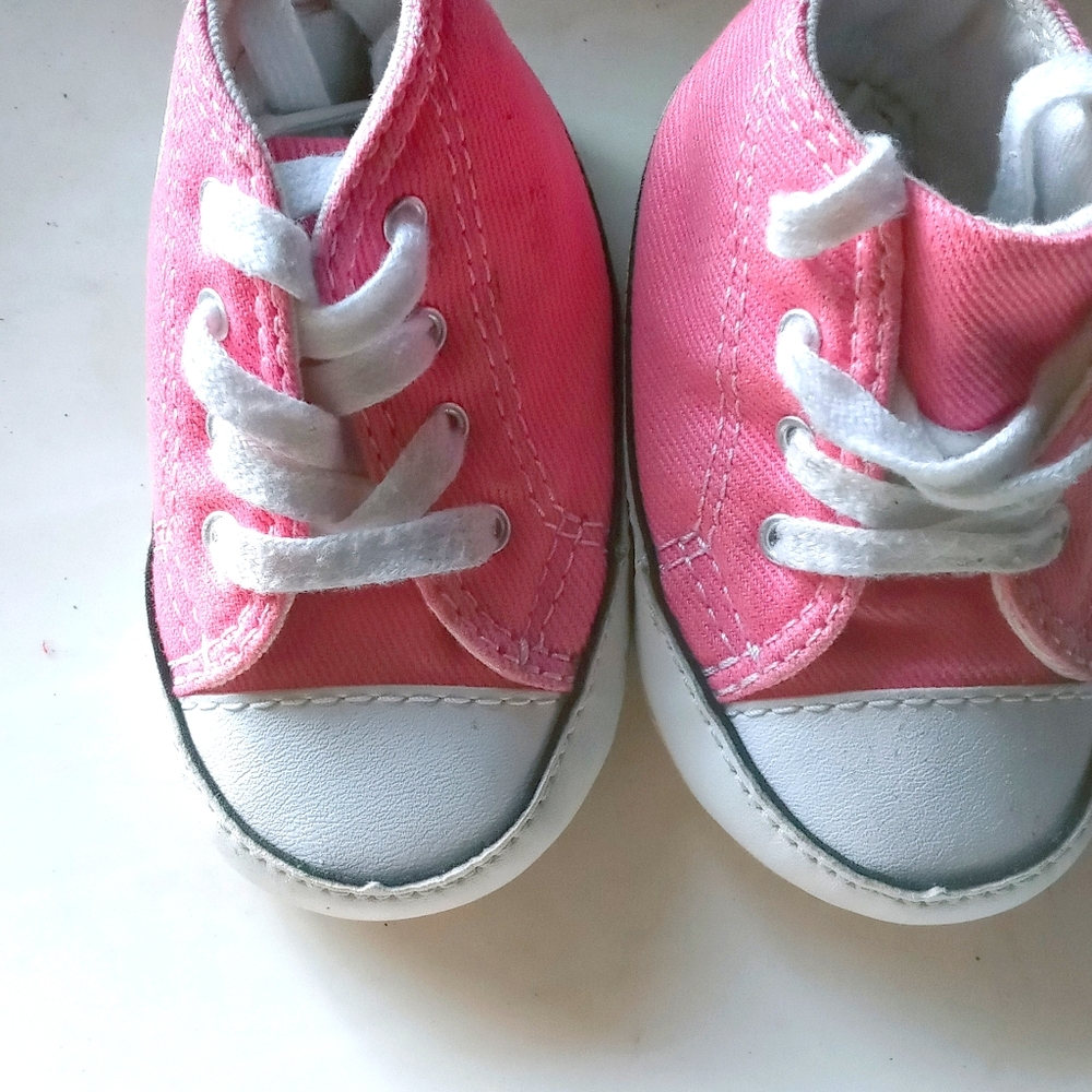 Infant soft bottom baby girl pink converse